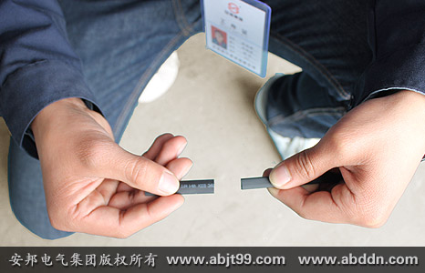 安邦太陽能電伴熱帶安裝操作(安裝示意圖)(圖5) 將熱縮管套入電熱帶末端