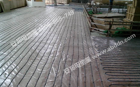 陜西商洛房地產(chǎn)銷樓大廳發(fā)熱電纜電地暖(圖4) 陜西商洛房地產(chǎn)銷樓大廳發(fā)熱電纜電地暖(圖4)